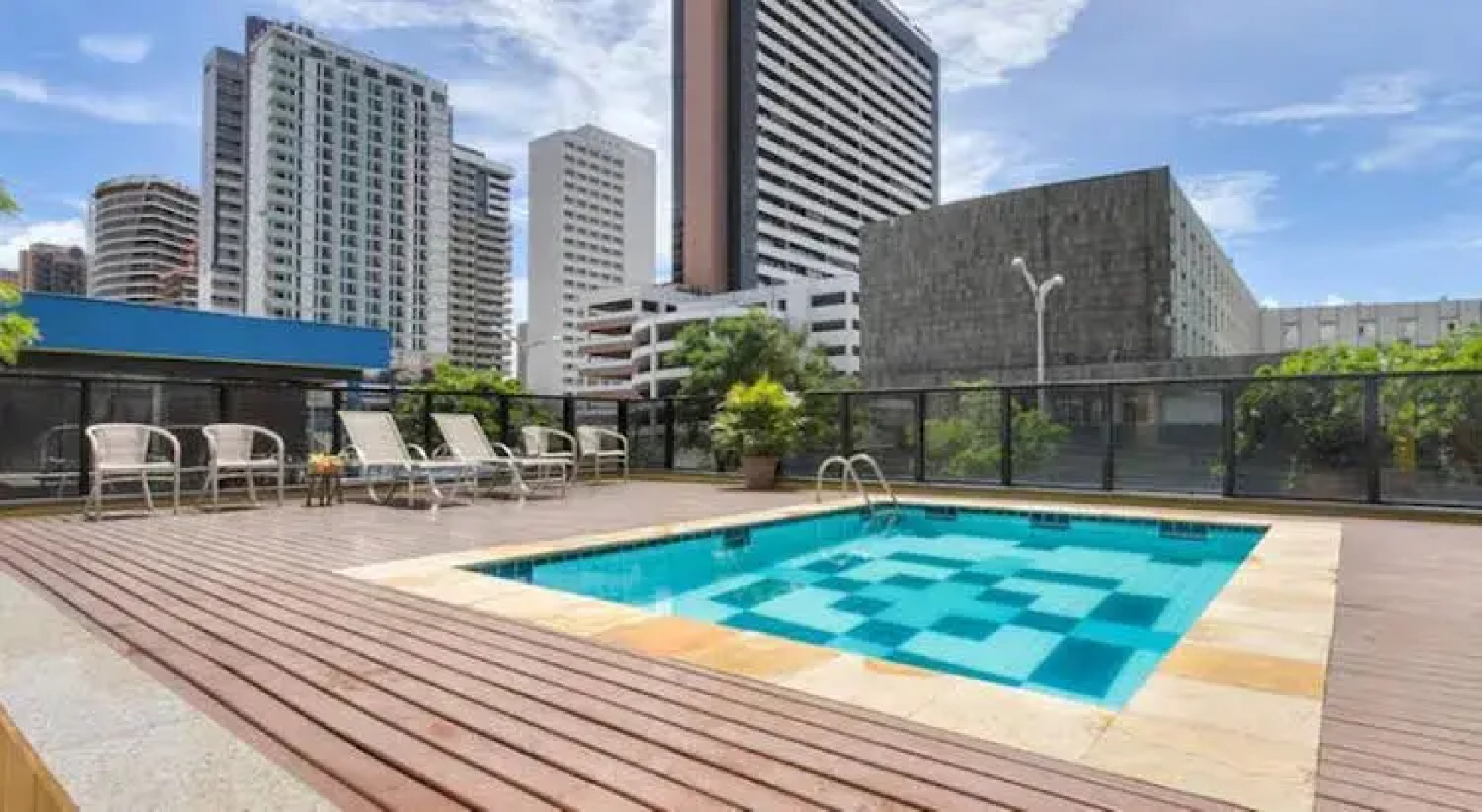 ApartHotel - Praia Mansa 1 e 2 Qtos