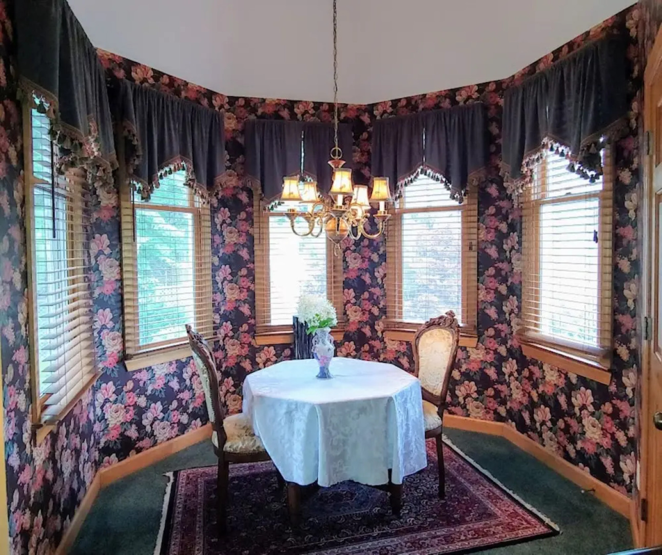 Innisfree Boutique Inn By-The-Lake