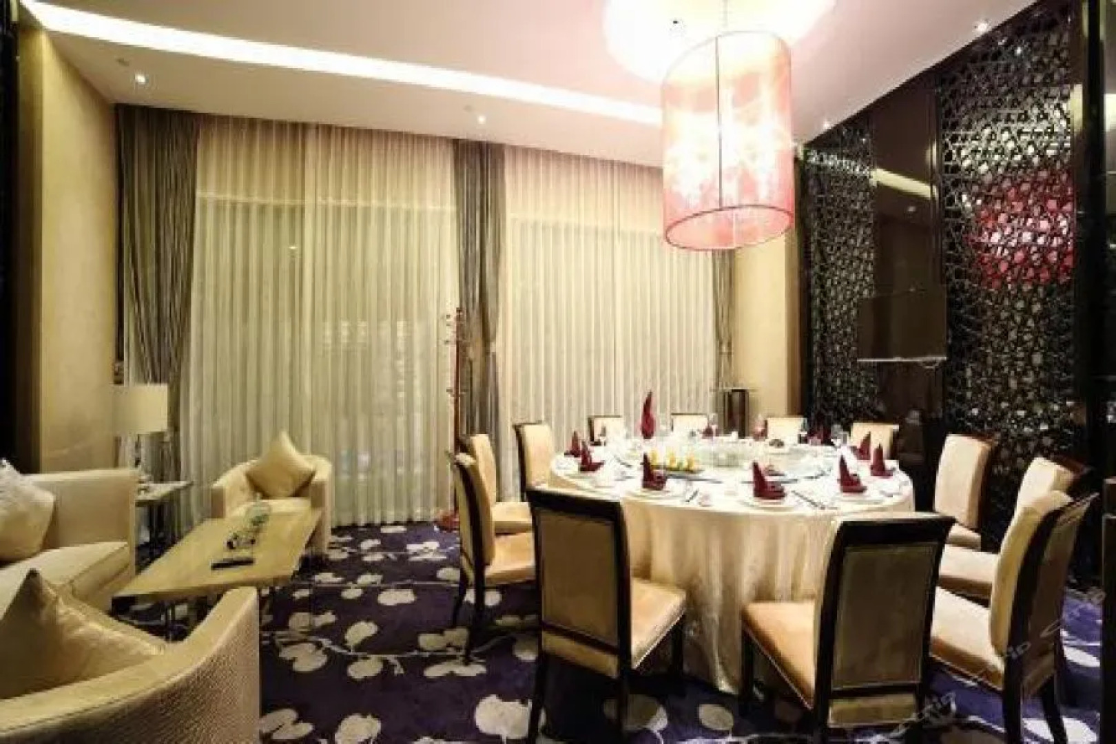 Ningbo East Harbour Hotel