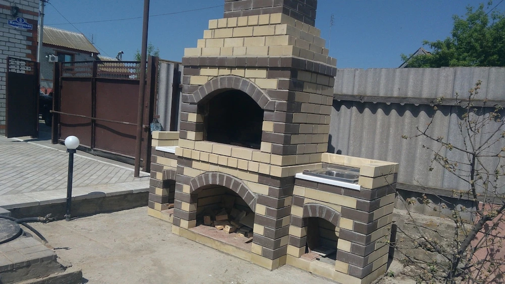 V gostyakh u Baby Poli