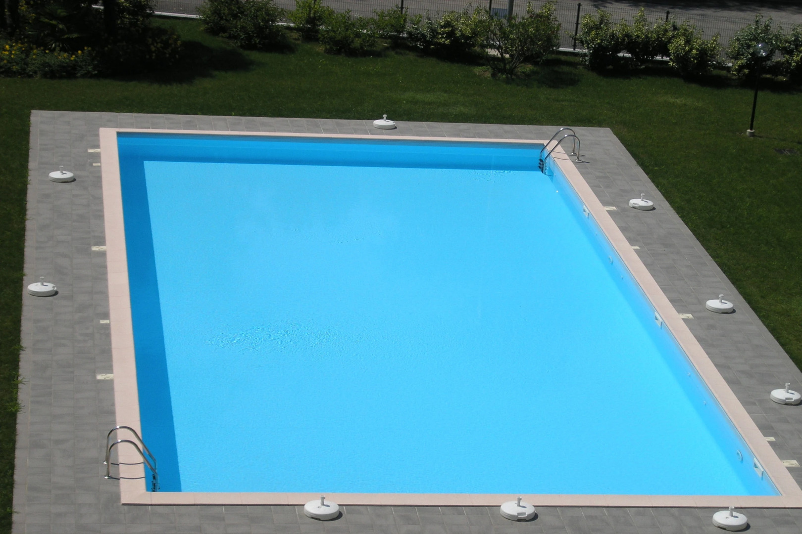 Casa Fiorita Pool and Lake