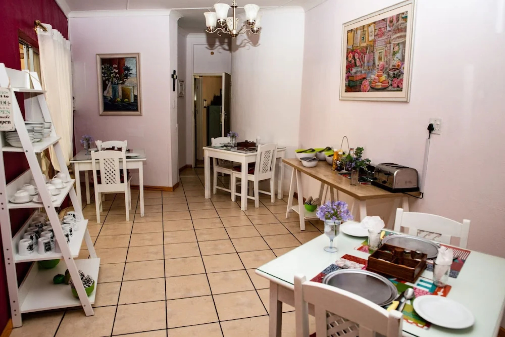 Woodpecker Guesthouse