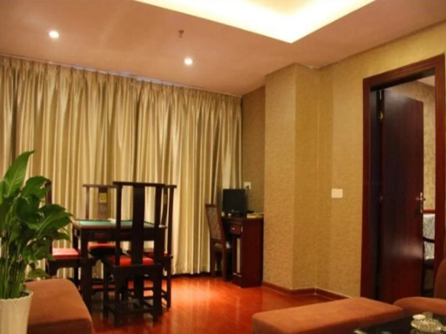 Just For You Hotel Shishi Ziyun Branch