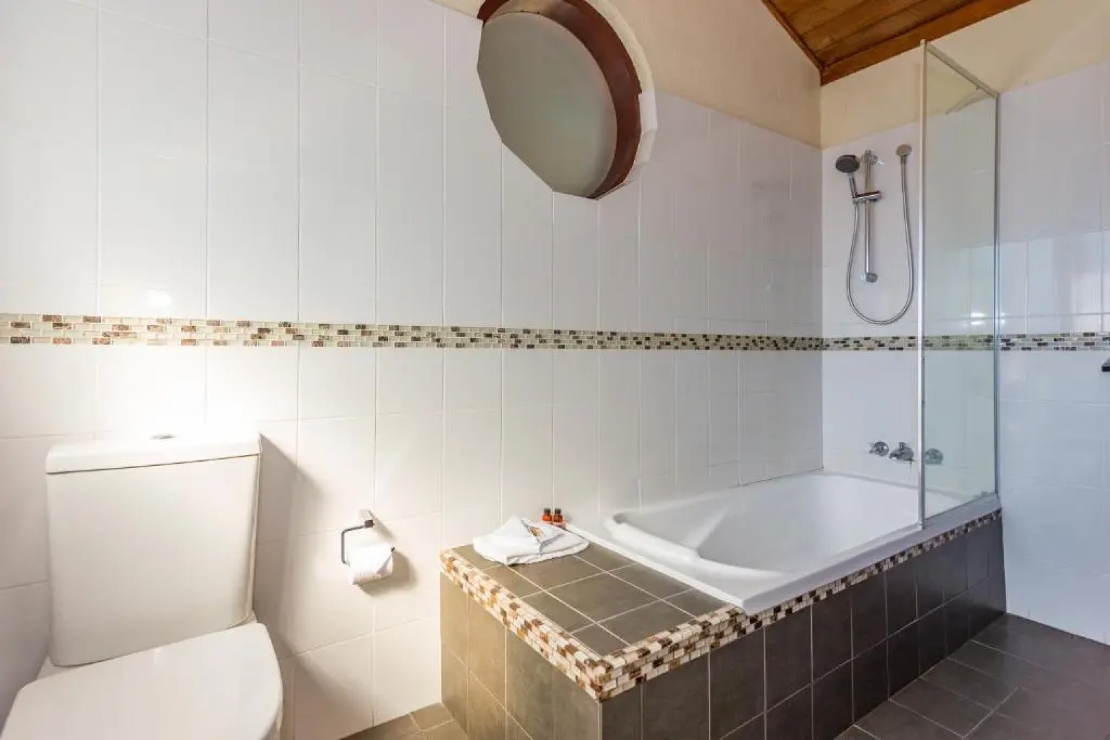 Aquarius Backpackers Resort