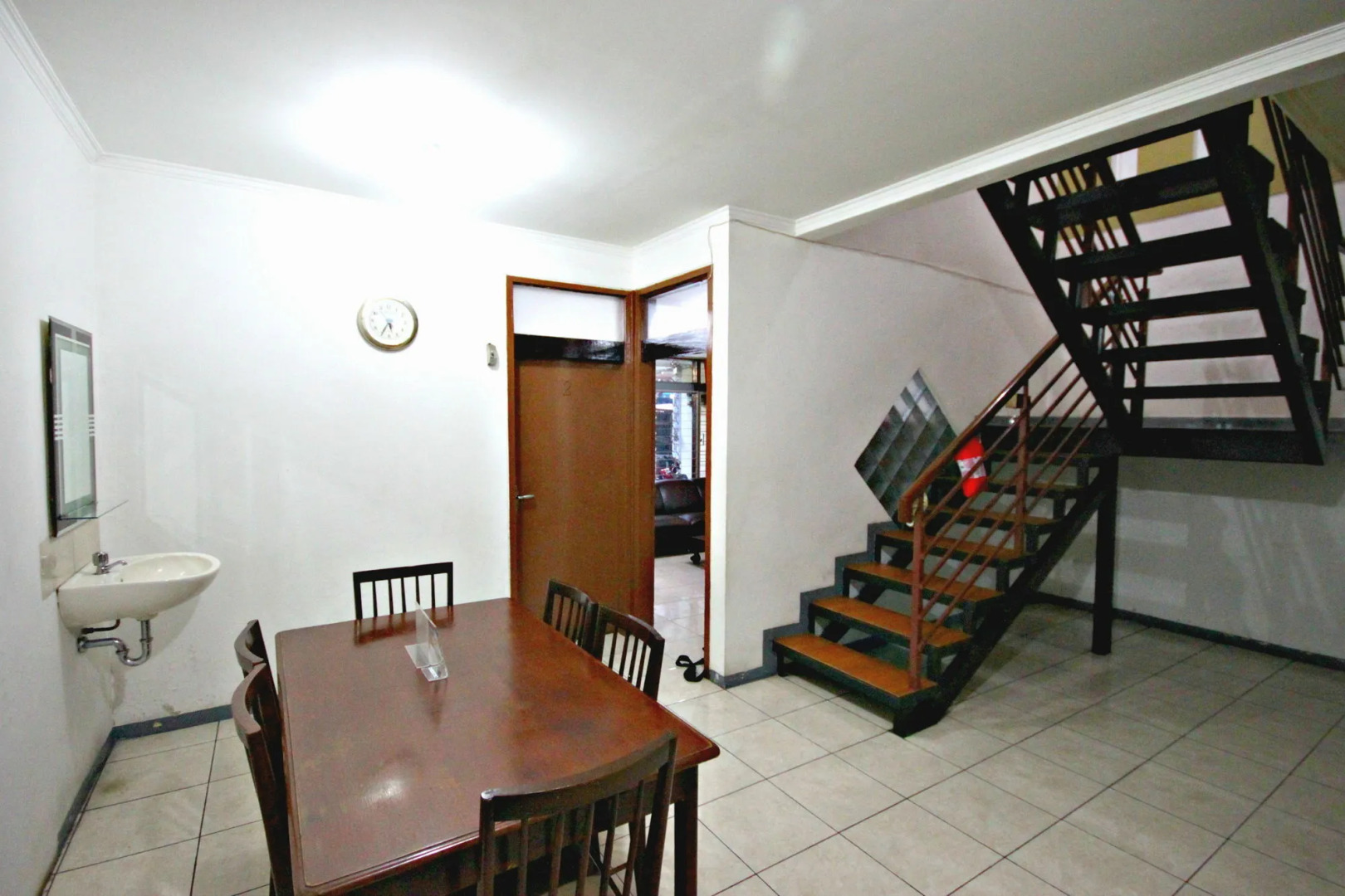 De Sun Pasteur Guest House by HouseinBandung