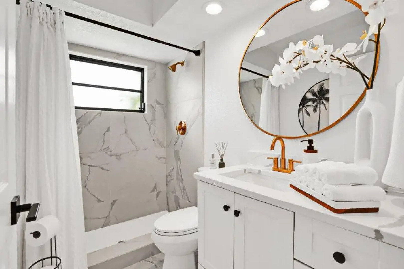 Glamorous 3-Bedroom Villa with Heated Pool Sarasota Area