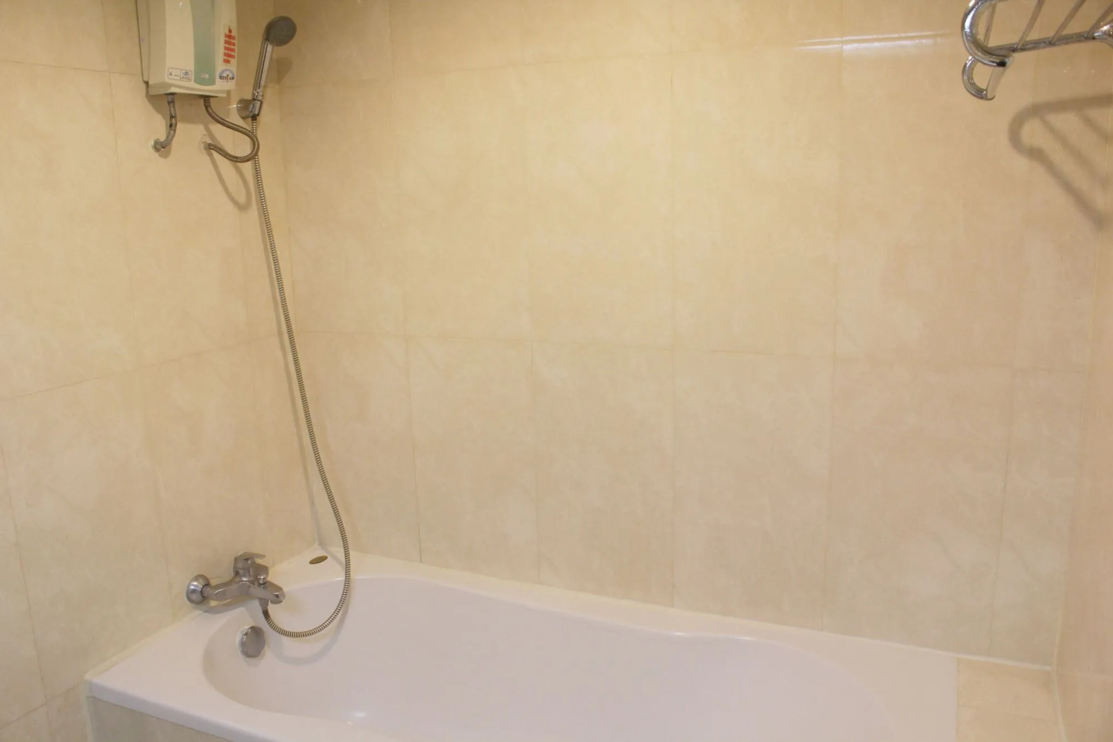 Romance Hotel Srinakarin