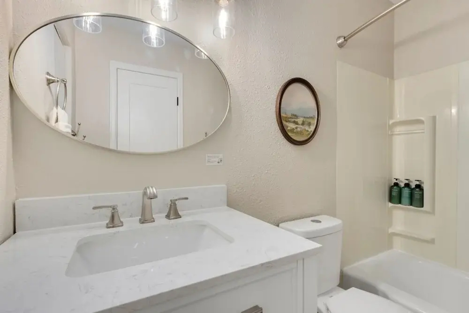 Downtown Windsor Home With Hot Tub & Pool Table