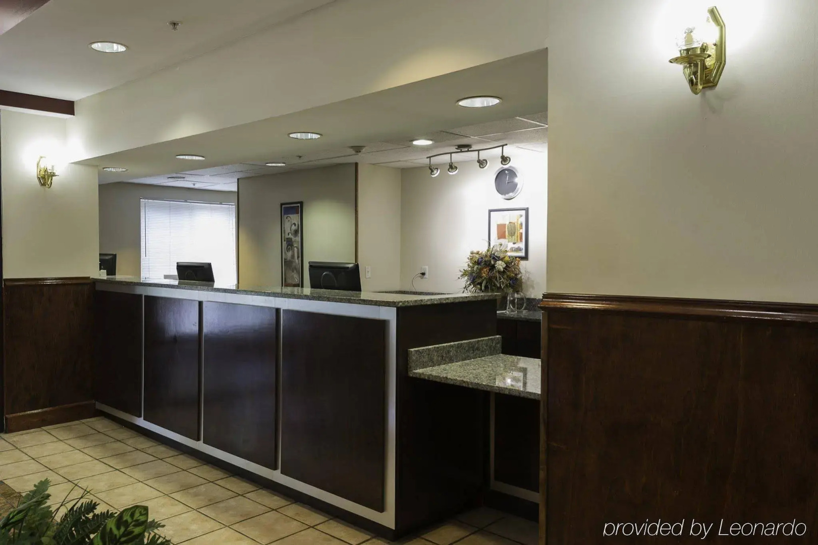 Red Roof Inn & Suites Savannah Airport