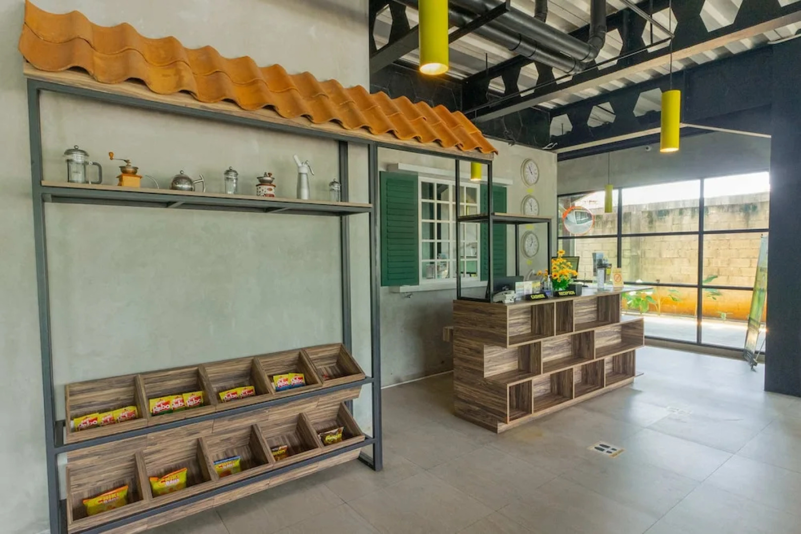 Summerville Hotel & Coffee Shop