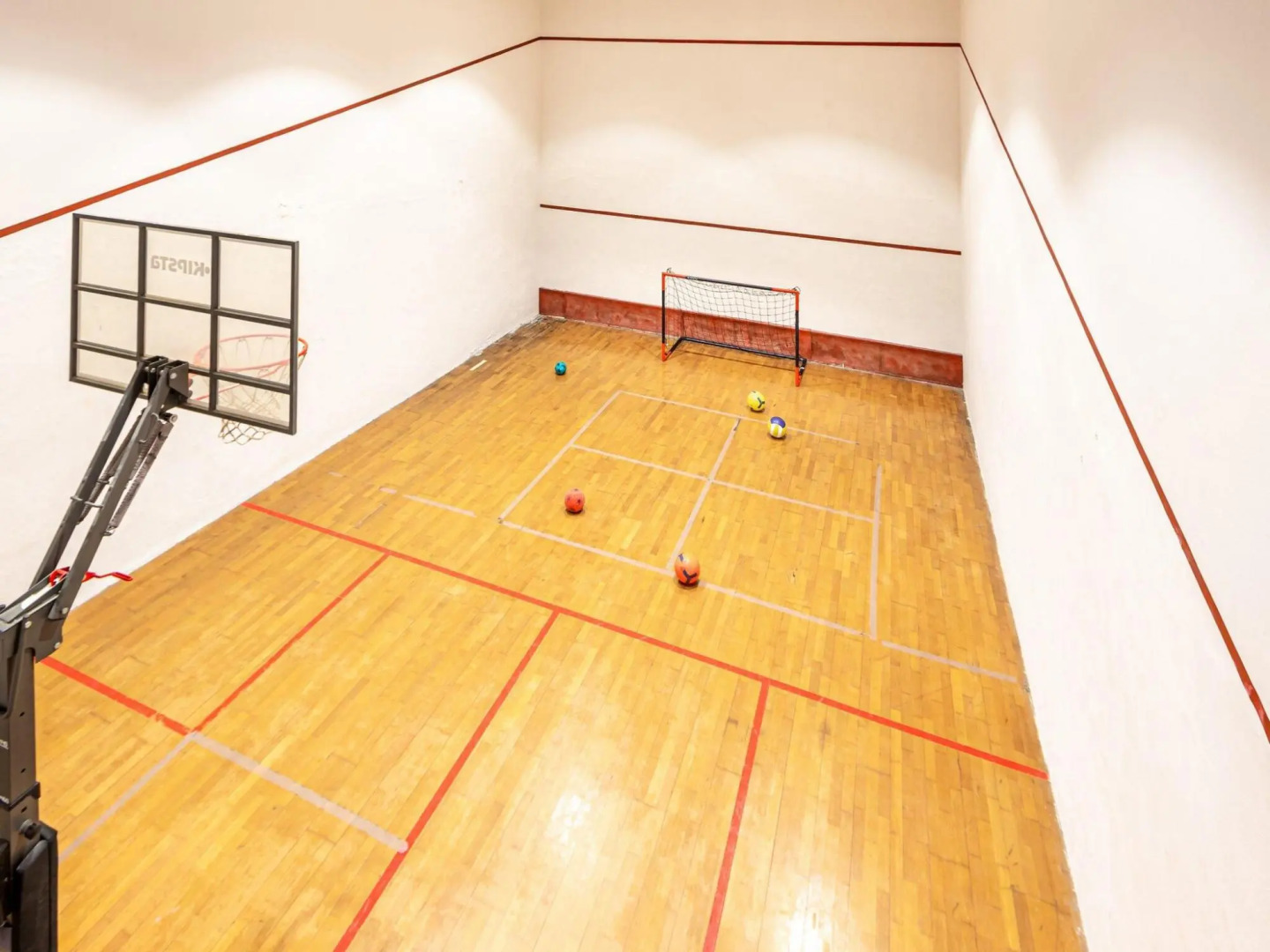 Tasteful apartment in Granada with shared pool