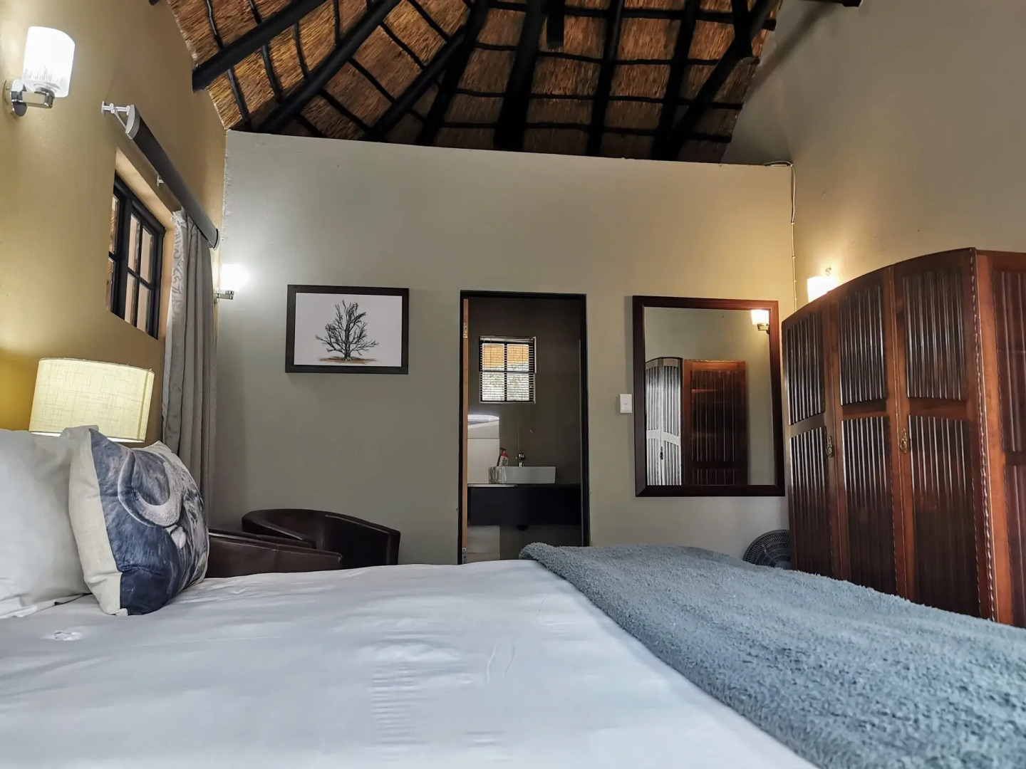 Aerotropolis Guest Lodge