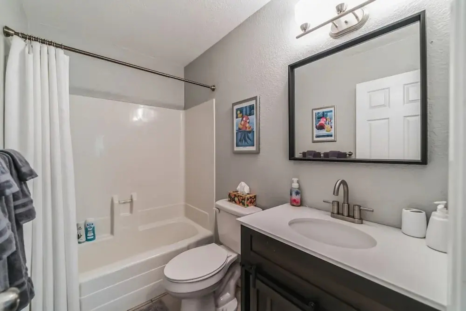 Lakeside Retreat With Private Boat Ramp 3 Bedroom Home by RedAwning