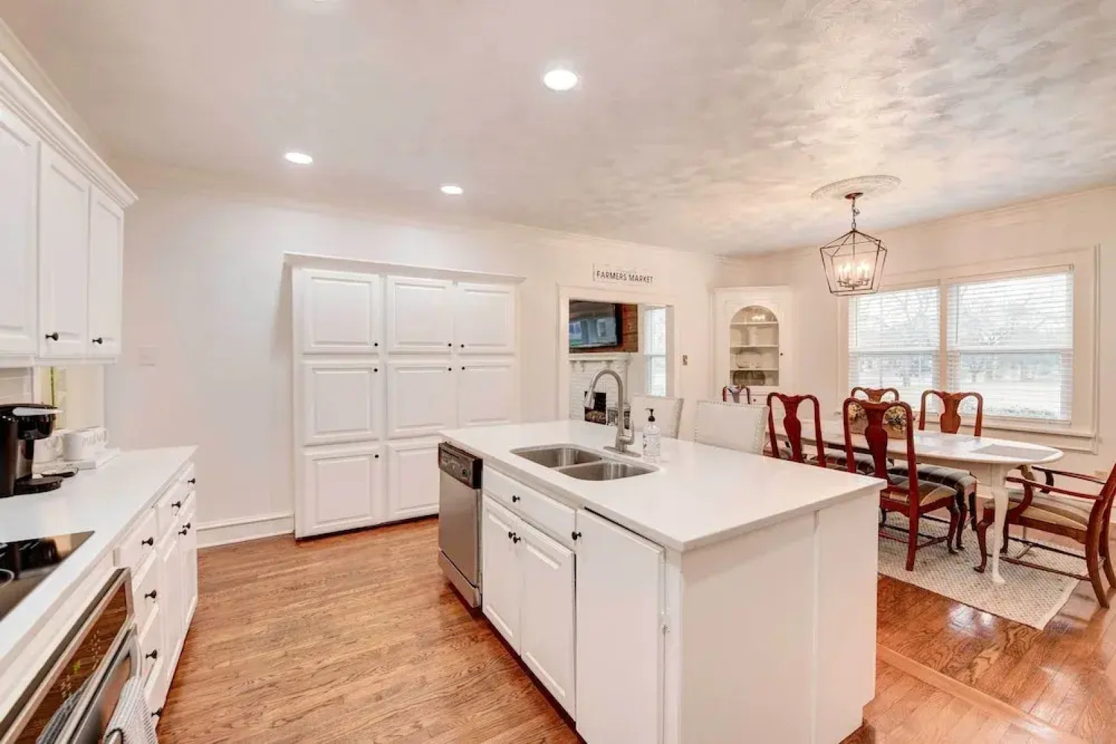 3 Mi to Baylor: Waco Vacation Rental