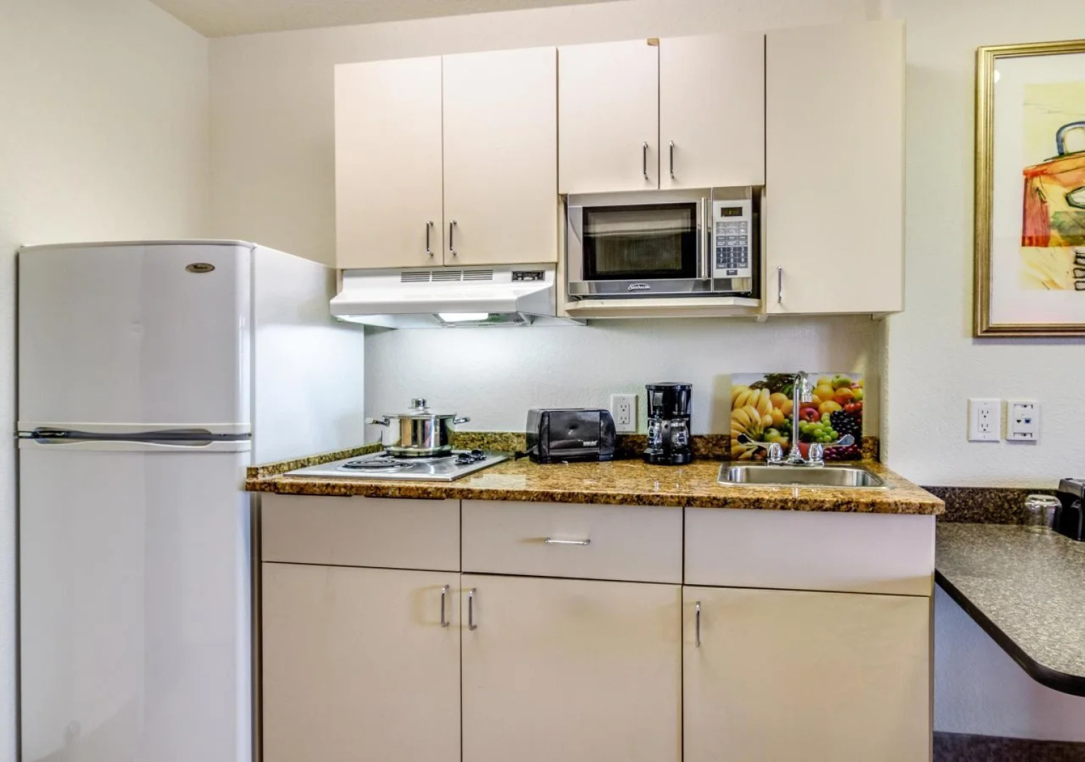 Motel 6 Saskatoon, SK