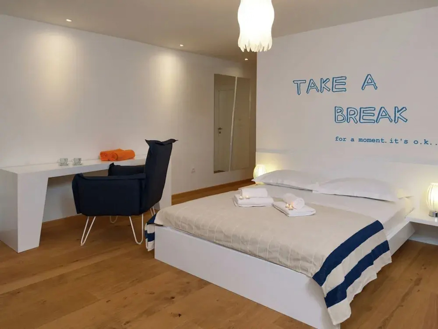 Sea-view Villa in Bol with Hot Tub, Sauna, Whirlpool