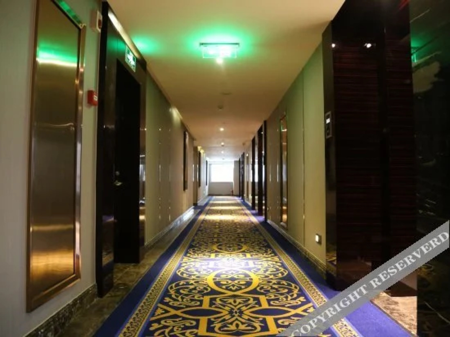 Guigang Wenhua International Hotel (City Government High-speed Railway Station)