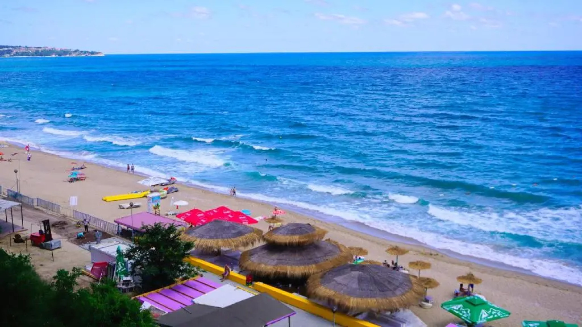 Aurora apartments on the beach