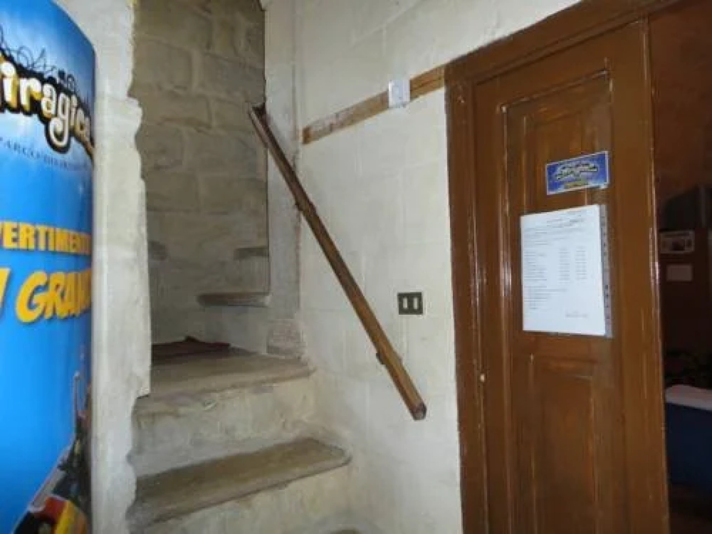 Apulia Hotels Castel del Monte