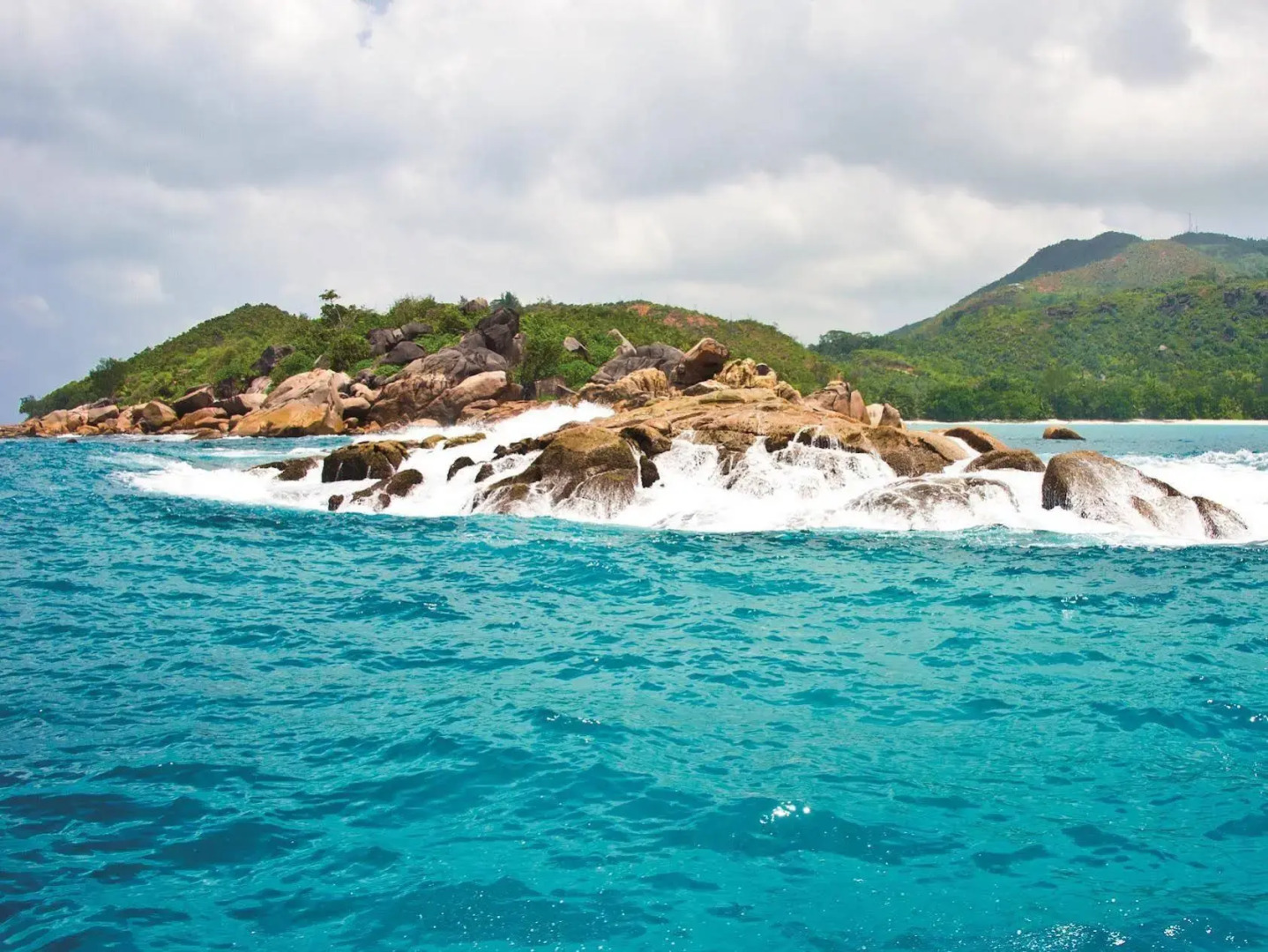 New Emerald Cove Hotel