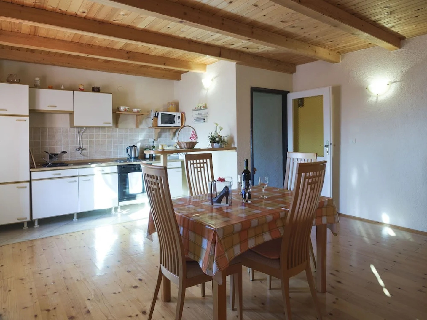 Fantastic two Storey Holiday Home With Beautiful Garden, Amazing Panoramic View