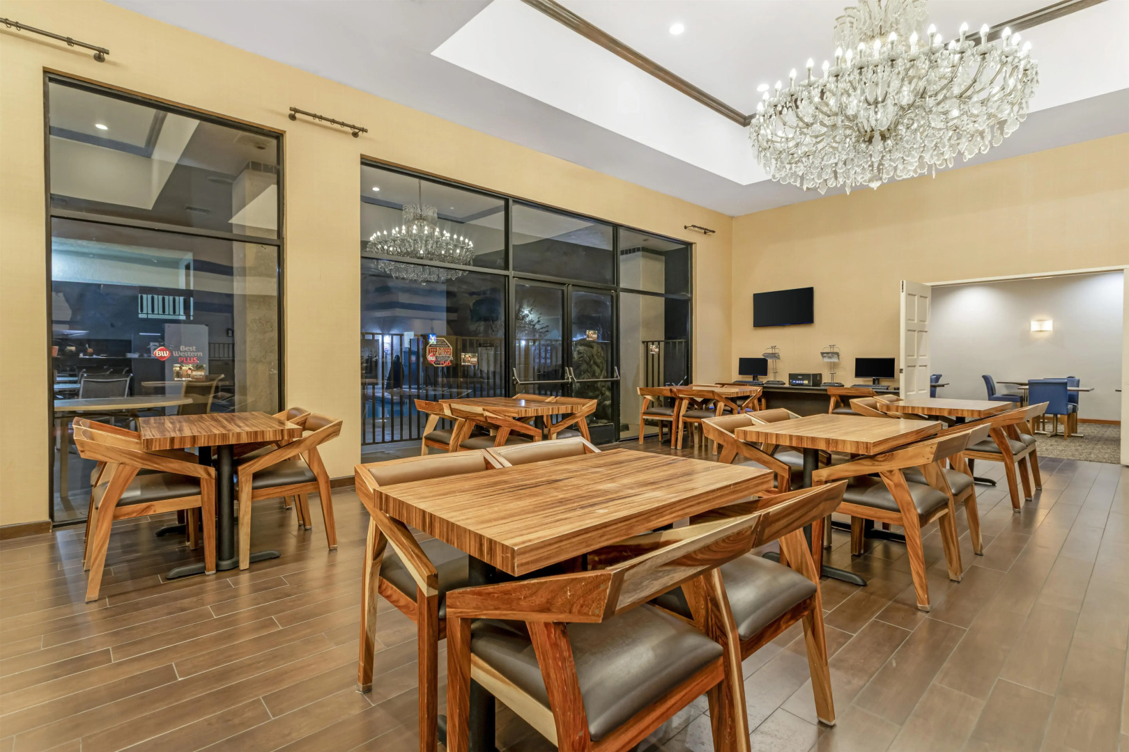 Best Western Plus Big America