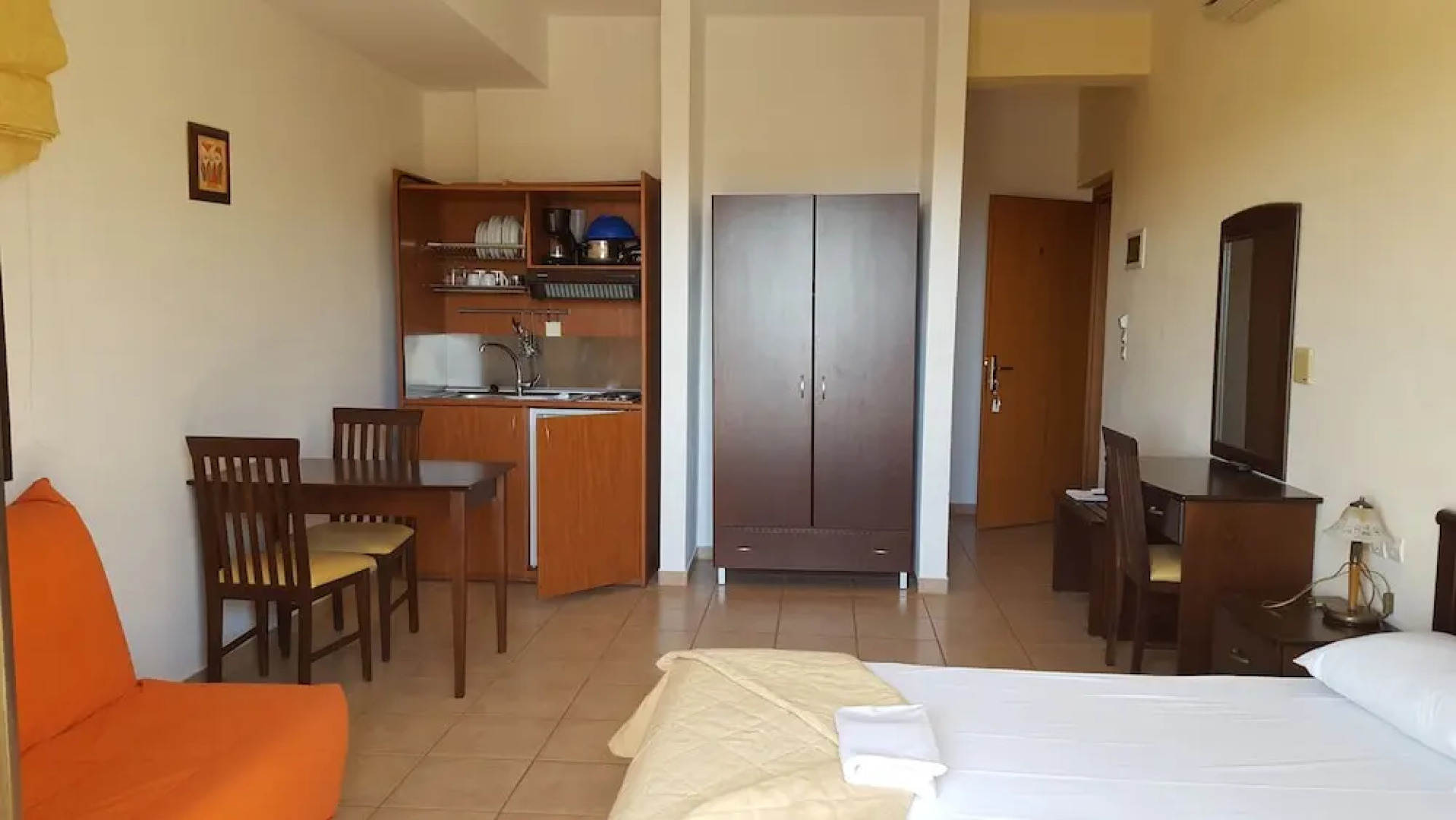 Palirria Hotel & Studios