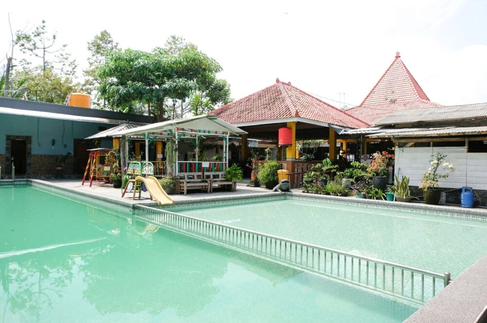 Damar Mas Resort Lereng Kelud by OYO Rooms