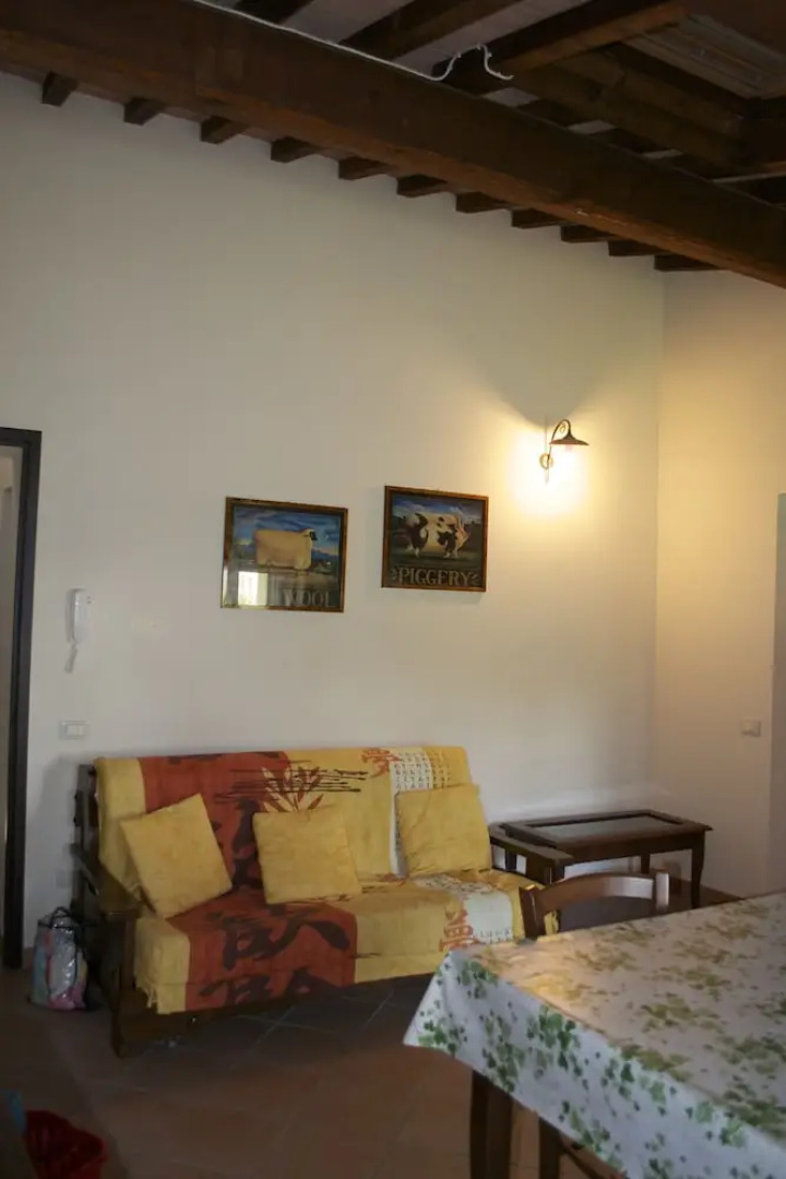 Giuly Rosselmini Residence