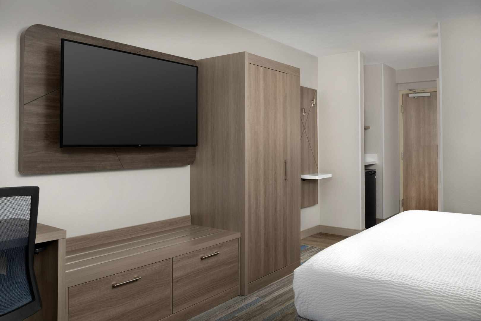 Holiday Inn Express Washington DC - BW Parkway by IHG