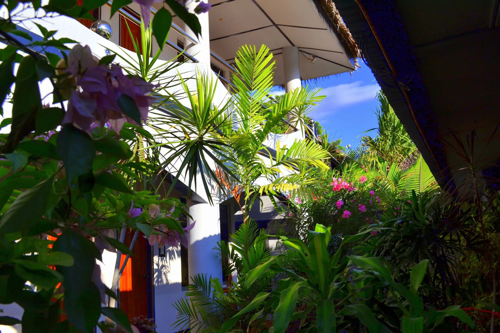 Micky Santoro Hotel & Restaurant