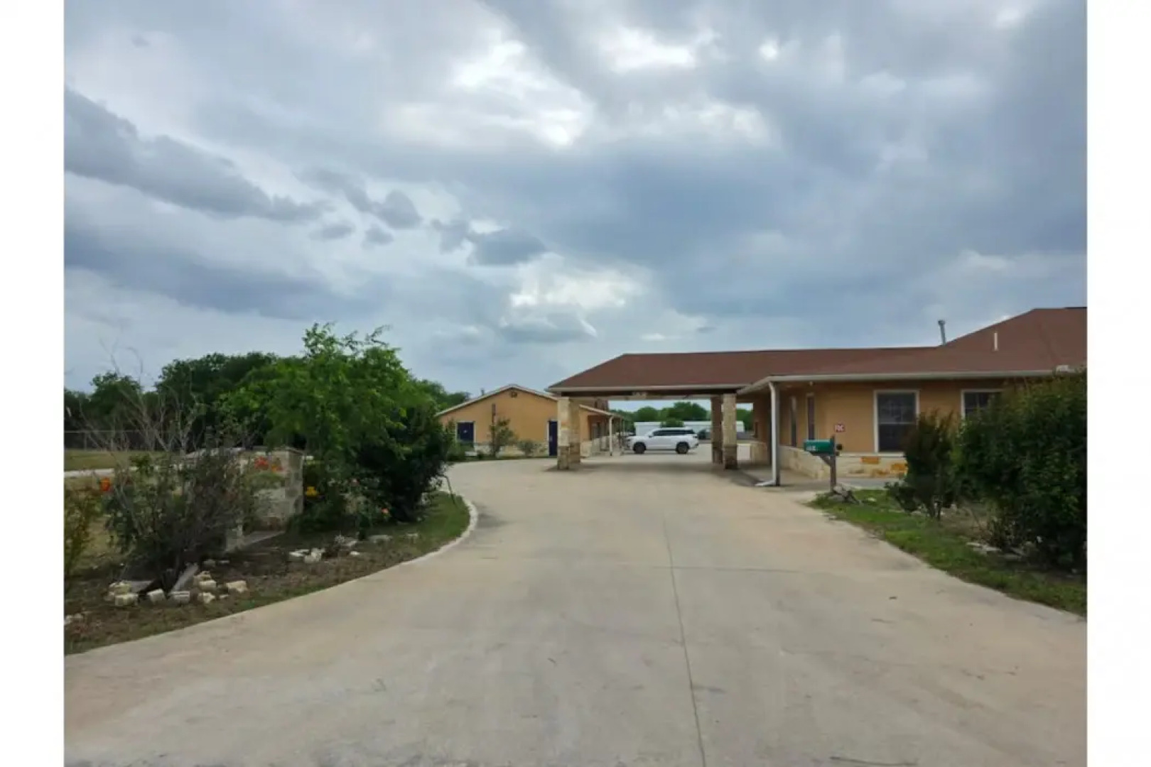 Atria Extended Stays By OYO Jourdanton