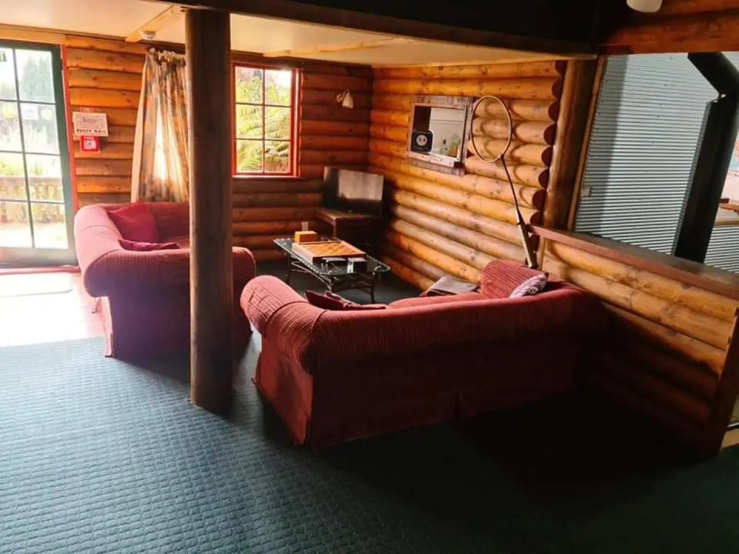 Rusty Nail Backpackers