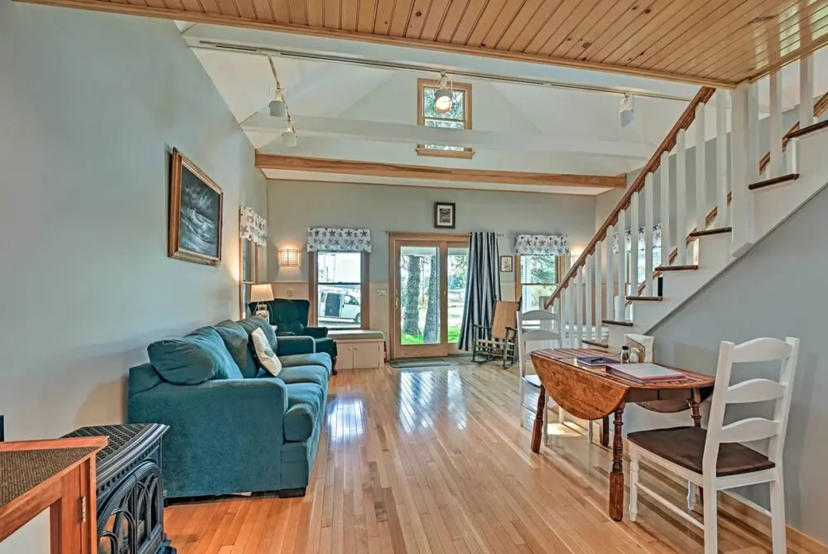 Charming Stonington Studio w/ Ocean Views!
