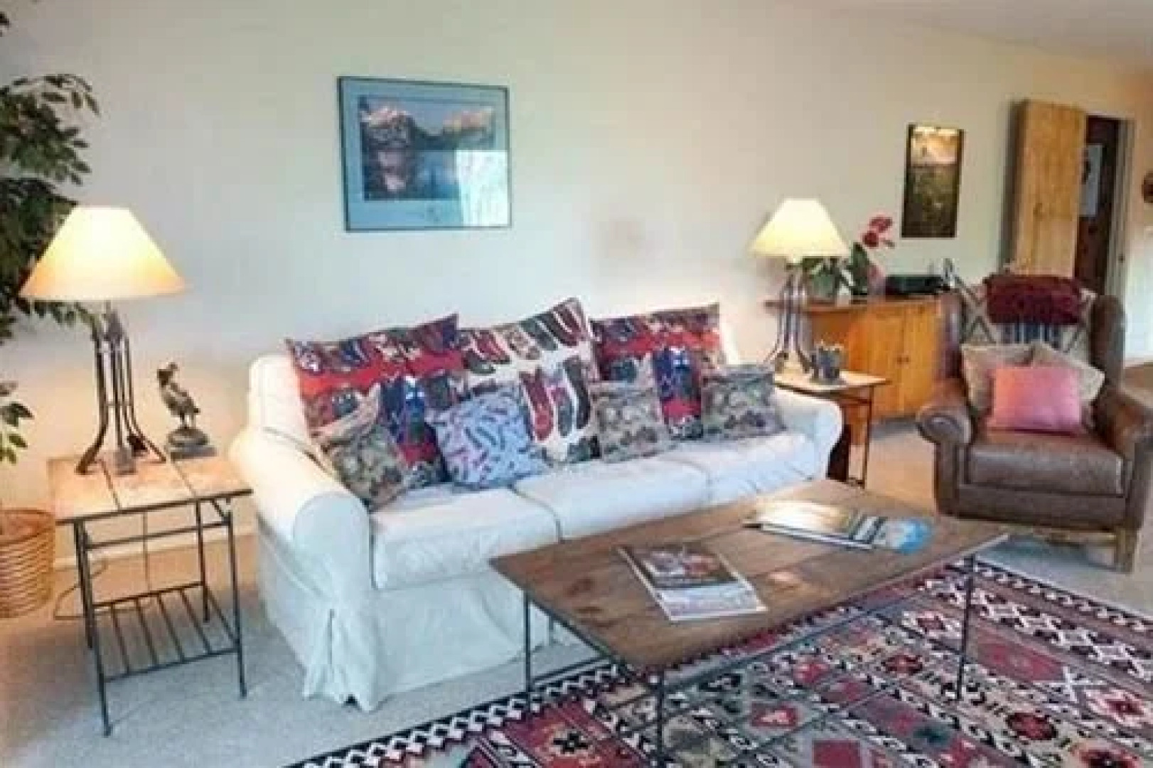 Four Seasons by JHRL