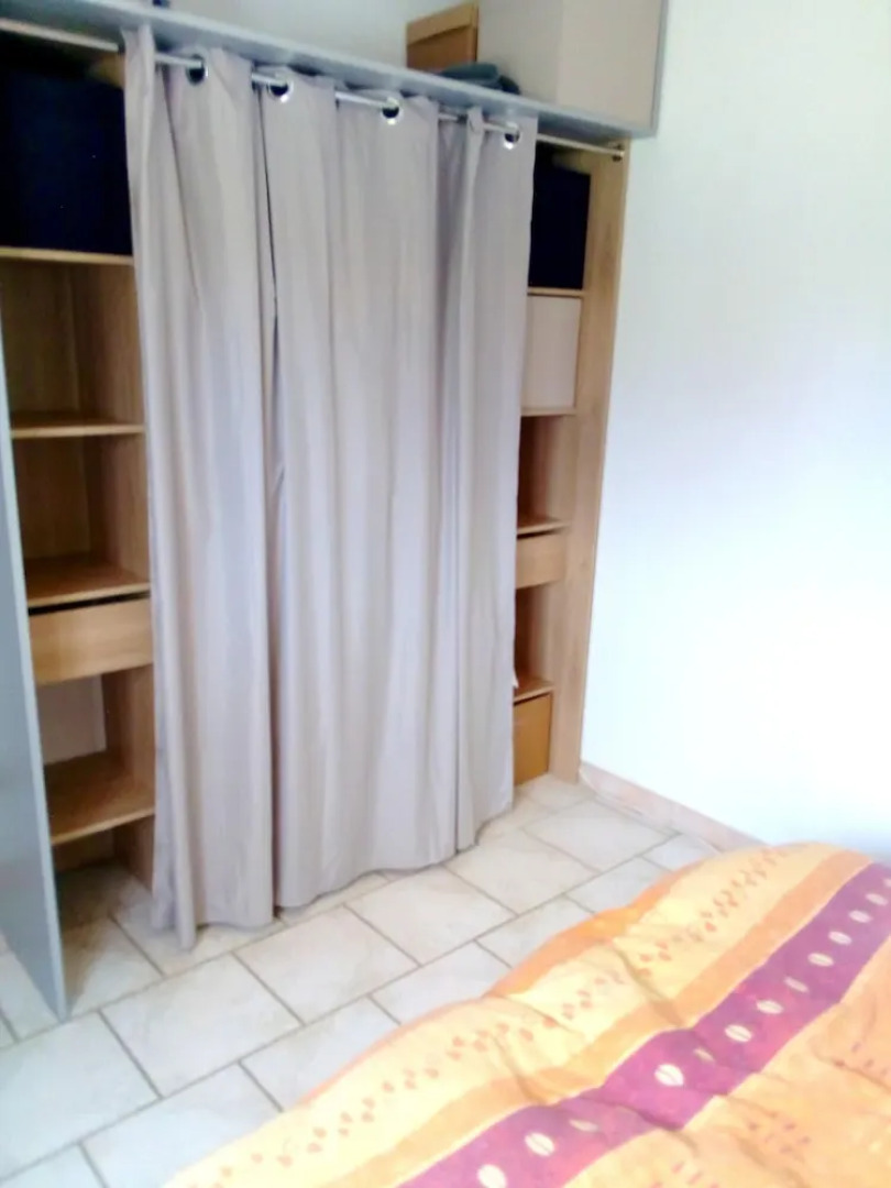 House With 2 Bedrooms in St Julien les Rosiers, With Enclosed Garden a