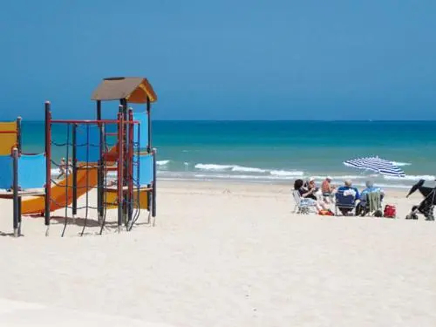 Azahar y Buganvilla House