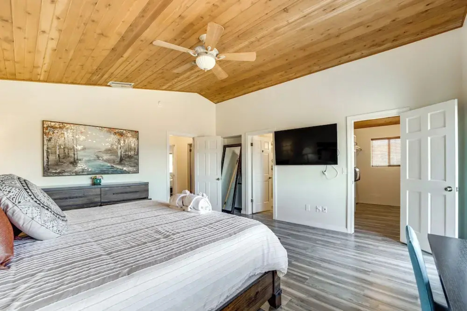 Castle Rock Views: Sedona Retreat w/ Hot Tub!