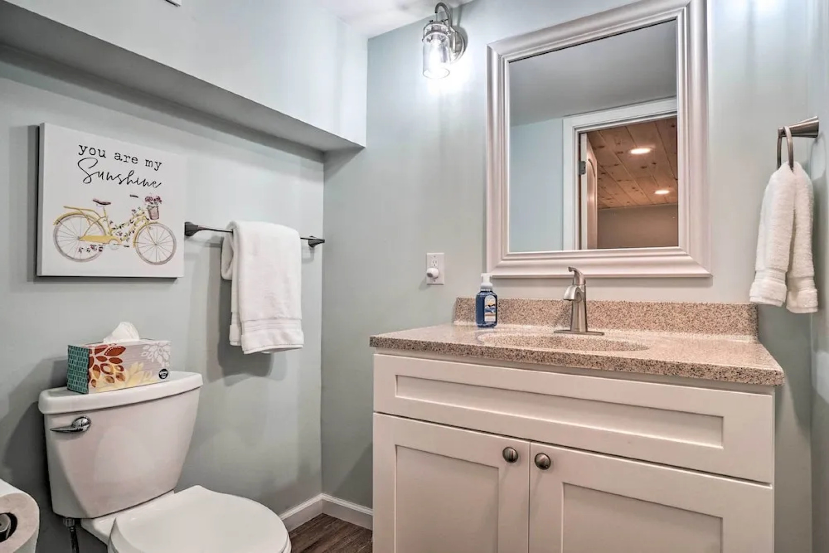 Hayesville Lake Getaway w/ Balcony & Mtn Views!