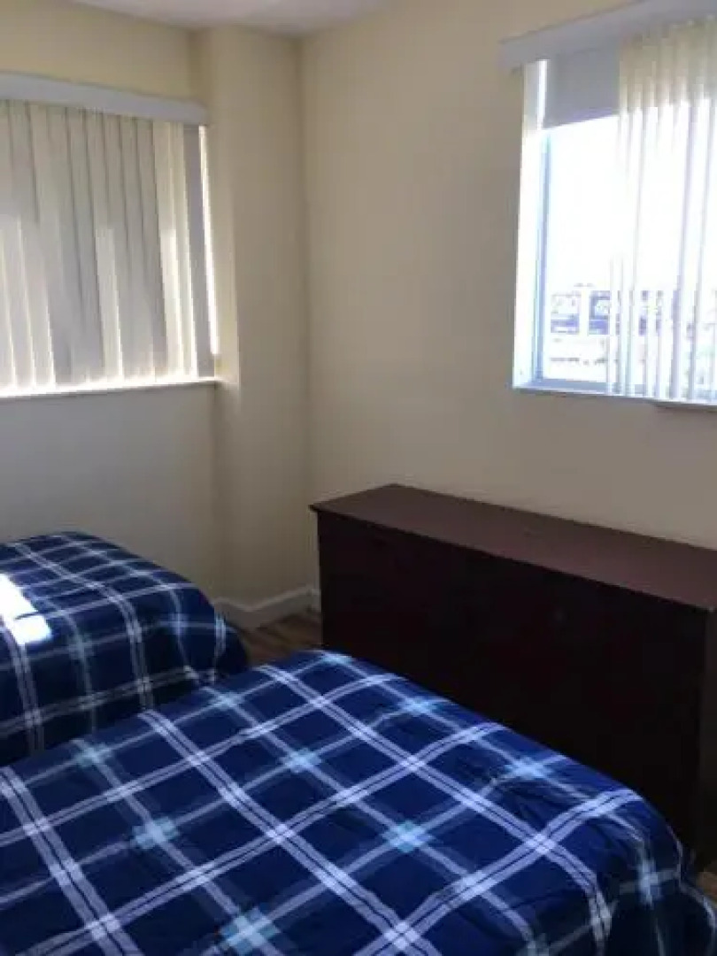 Shamrock Corporate Housing - Gables