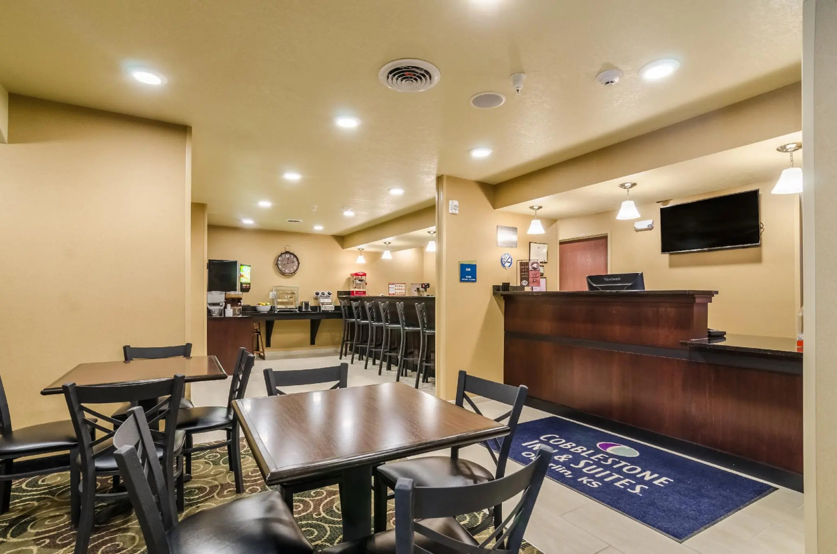Cobblestone Inn & Suites - Oberlin