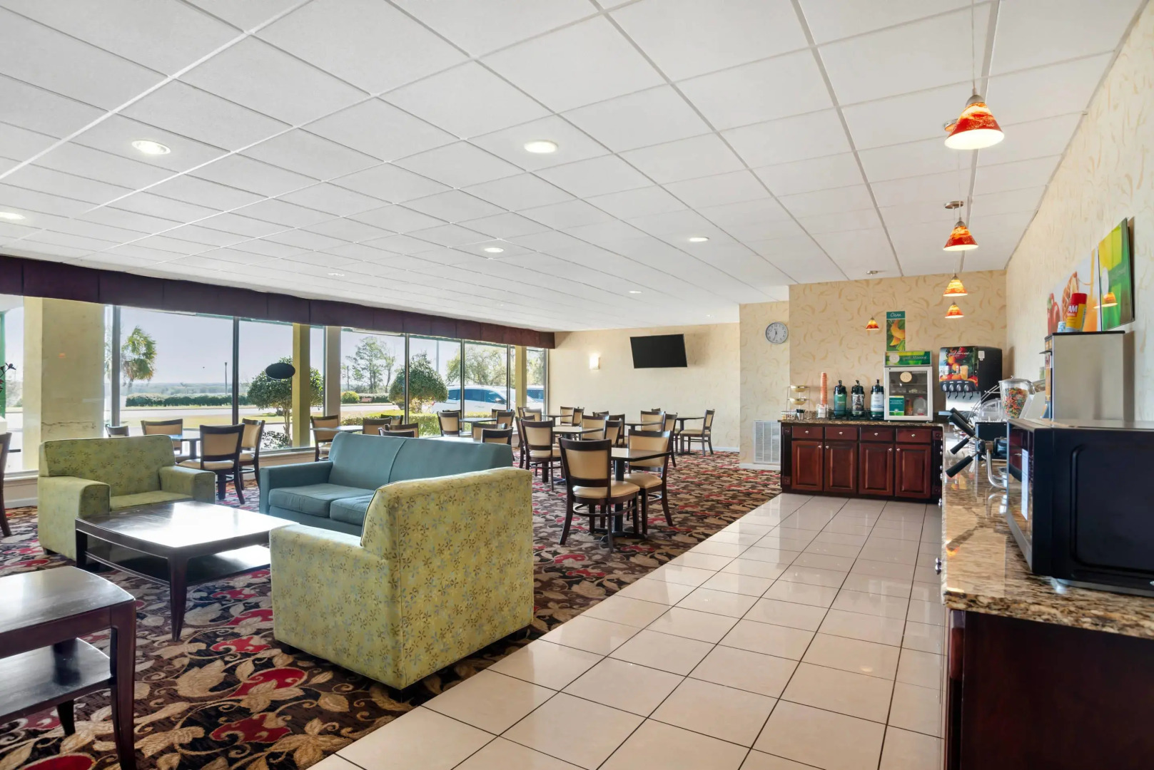 Quality Inn & Suites near Lake Eufaula