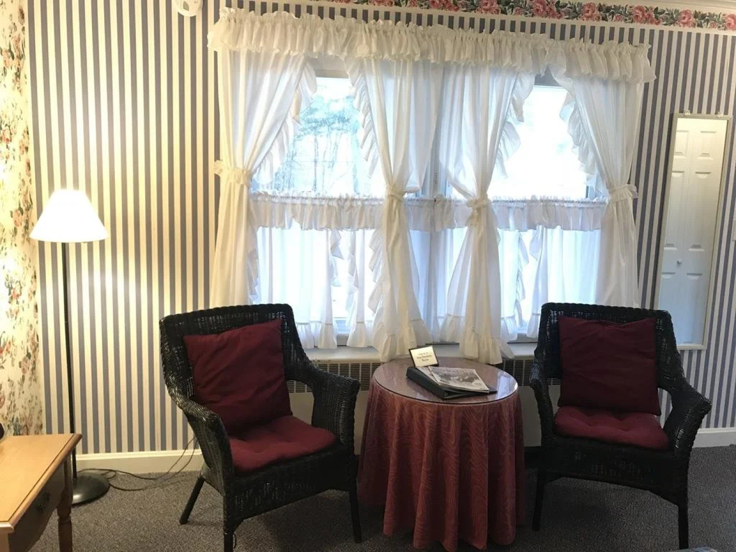 1896 House Inn & Country Lodgings