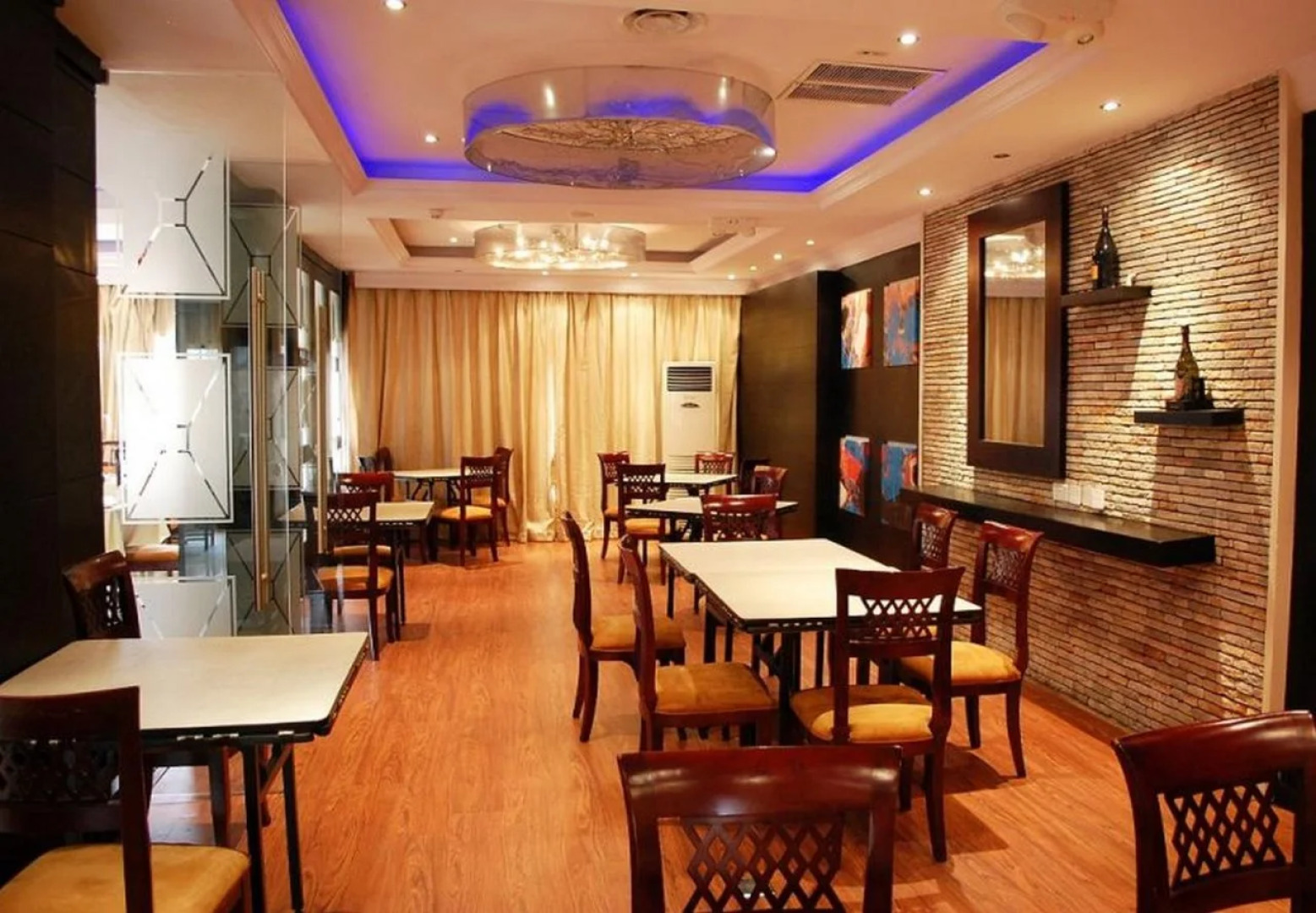 Owu Crown Hotel Ibadan