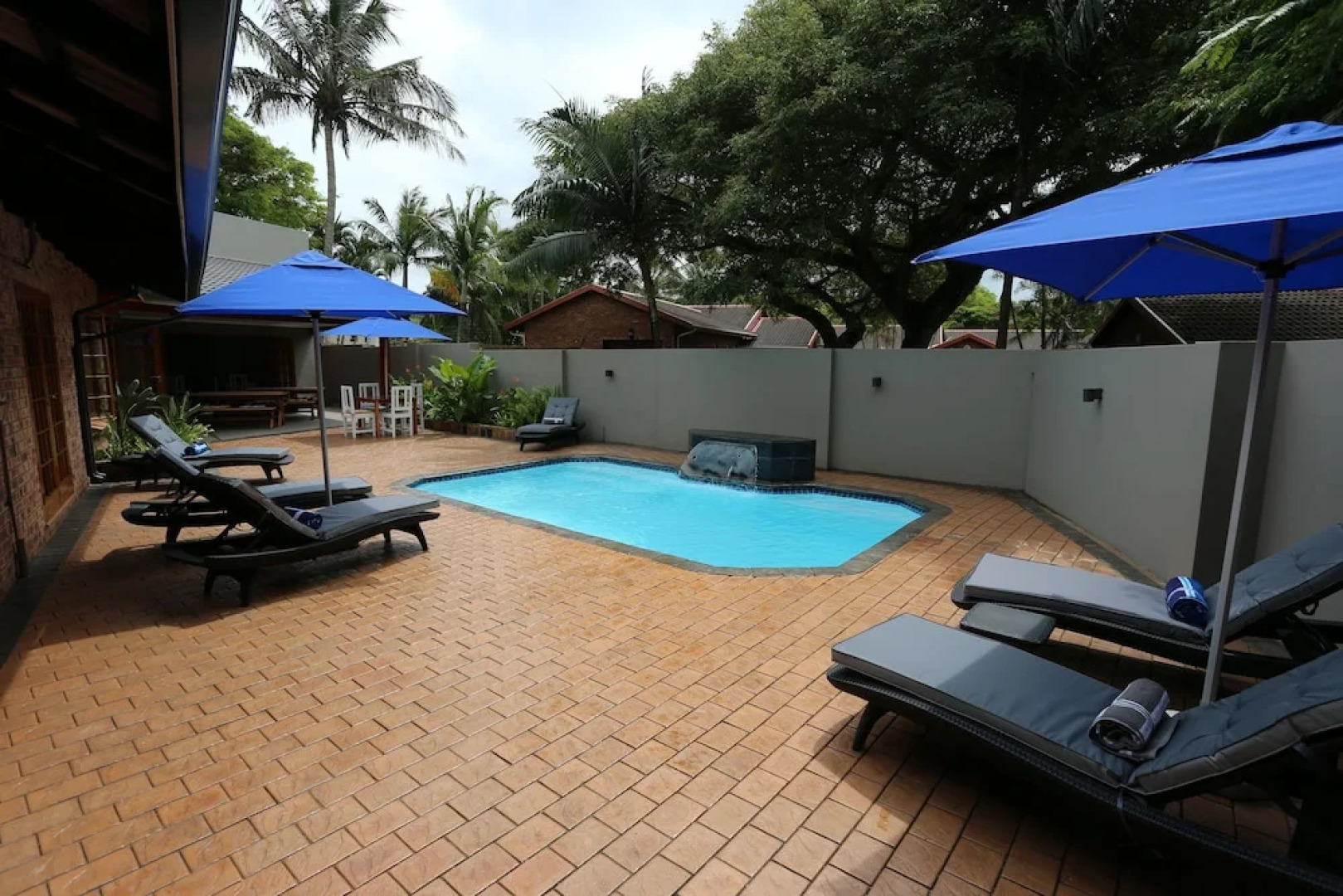 Rhino Coast Guest House