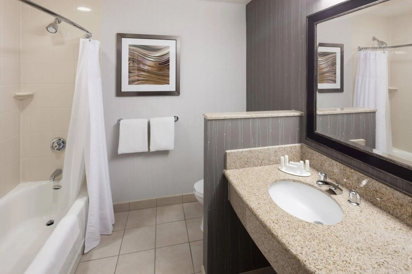 Courtyard by Marriott Santa Clarita Valencia