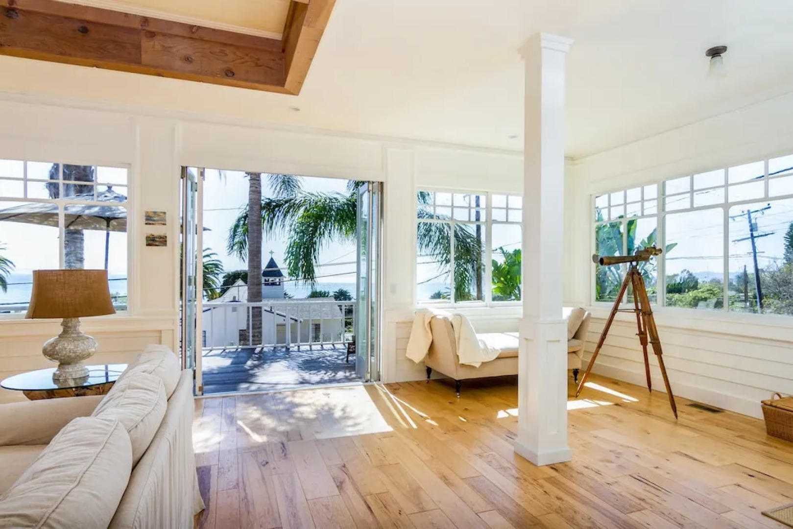 3br W/ Hot Tub, Patio & Ocean View, Close To Beach 3 Bedroom Home