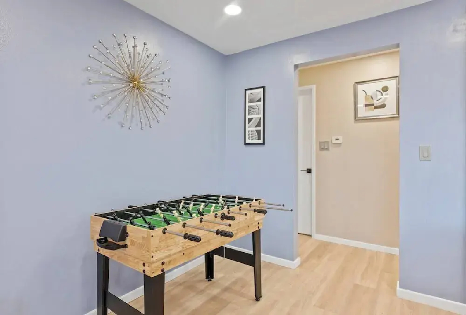 Lakeview Home in Renton, Walk to Beach, AC, Fenced