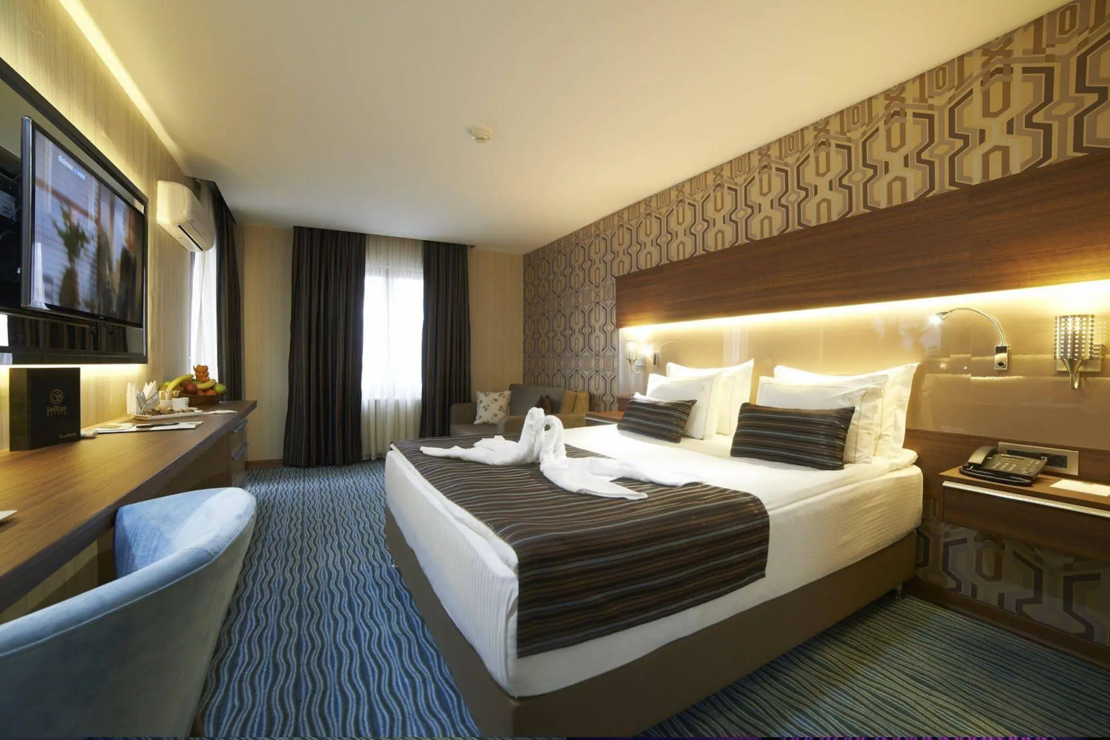 Saffron Hotel