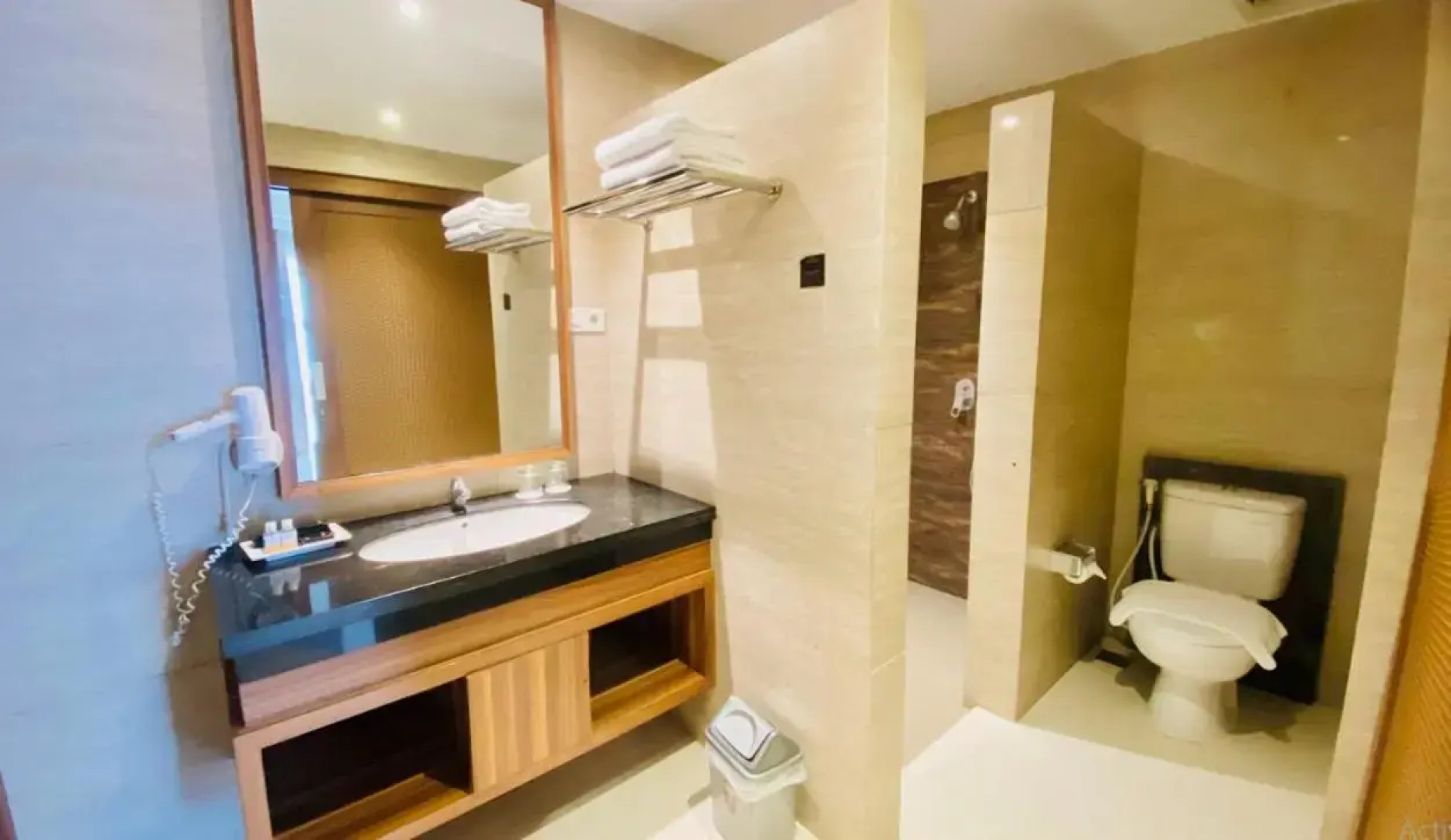 Queen of The South Resort